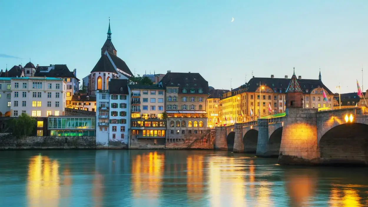 Cost effective Cloud PBX and SIP-Trunk solution for your offices in Switzerland